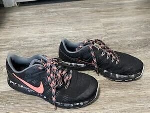 #S139 PRE-LOVED Nike dual fusion trail 2 mesh/synthetic running shoe Women's 7.5